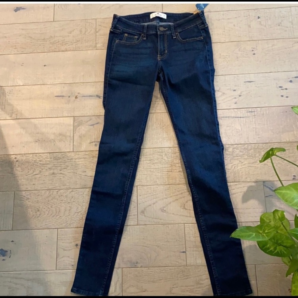 NWT Hollister Skinny jeans